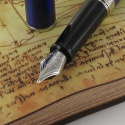 Stylo Plume Moyenne WATERMAN® Hémisphère Bleu Nuit