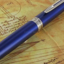 Stylo Plume Moyenne WATERMAN® Hémisphère Bleu Nuit