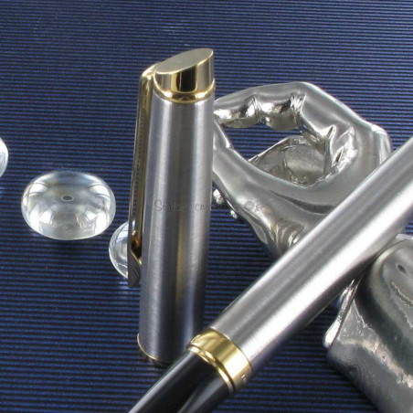 Stylo Roller Waterman Laureat Acier Satiné - Neuf Avec Petit Défaut Sur L'agrafe